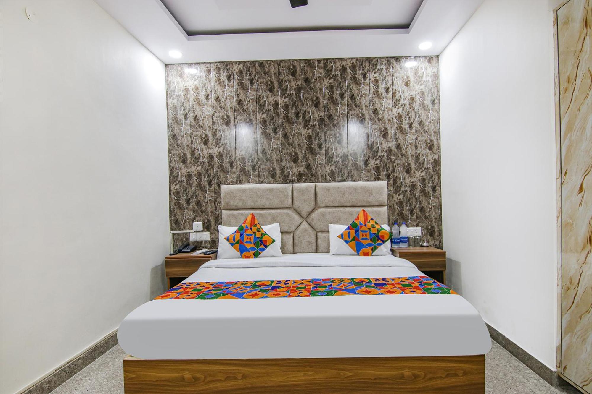 Fabhotel Hc South Crown Mohali Exteriér fotografie